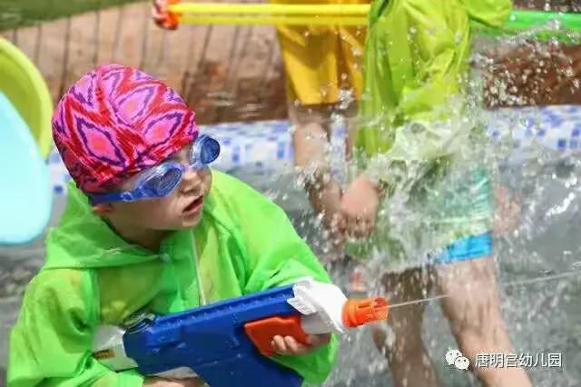 leyu.com-全明星赛赛程吃紧,金州勇士赛前内部沟通,赛场秩序良好,更衣室氛围转暖的简单介绍